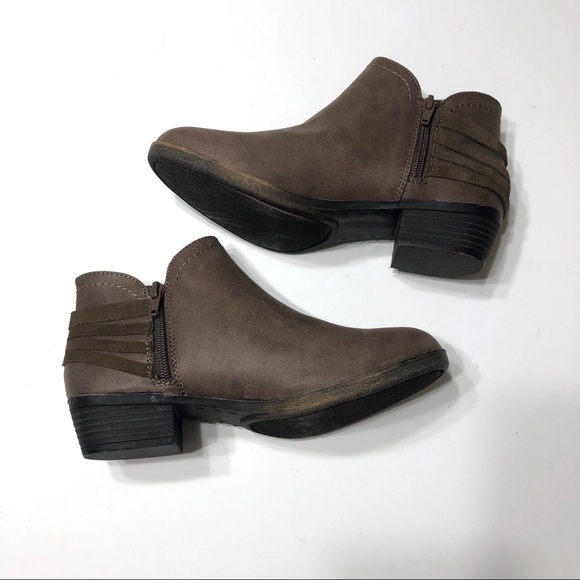 🆕 SUGAR Taupe Ankle Boots • Sz 6.5 - Picture 5 of 8